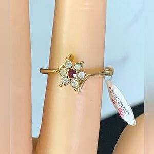 Vintage 22KT GE Ring Ruby Red & Clear Austrian Crystals Cocktail Ring.   6.1/4